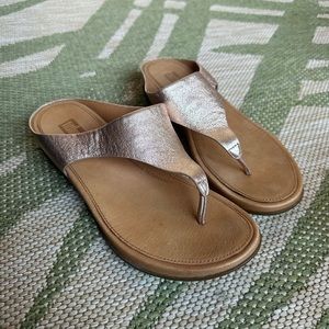 Women's Fitflop Rose Gold Metallic Sandals